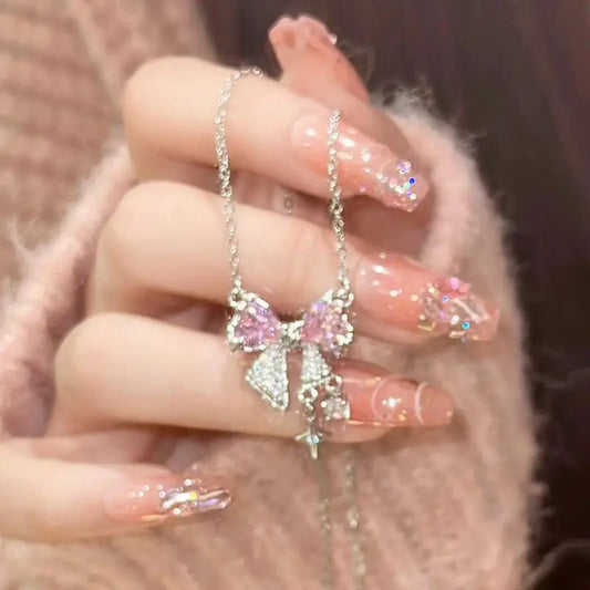 Halskette mit Kreuzanhänger im neuen Design mit rosa Zirkonia