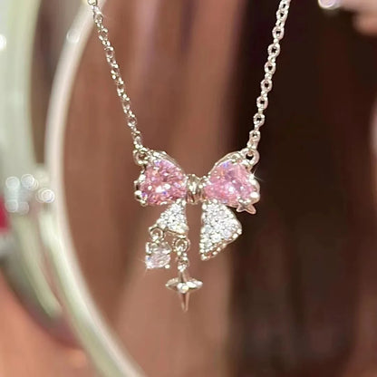 Halskette mit Kreuzanhänger im neuen Design mit rosa Zirkonia
